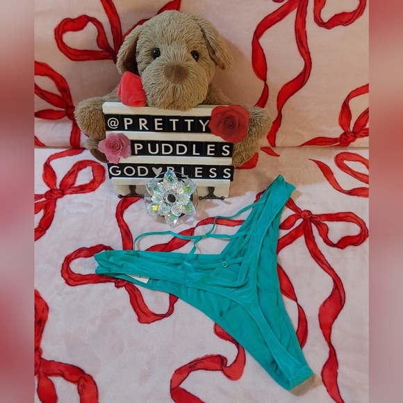 💚 XXL VS Very Sexy Strappy Back High-Leg Thong Panty 💚 - Picture 6 of 16